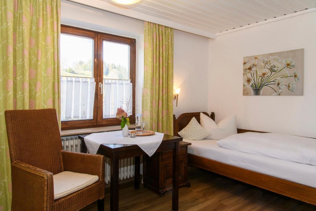 Gaestehaus Schmid Hotel Oberstaufen Ngoại thất bức ảnh